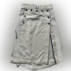 Gorgeous Sacai button and lace up skirt size 3